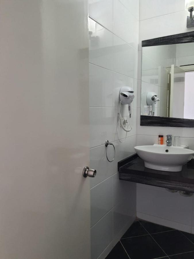 Z Otel Кешме Экстерьер фото